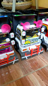 Promo Spesial Agustus Mainan Truk Oleng Trending Topic Terbaru Bahan Plastik uk 30cm