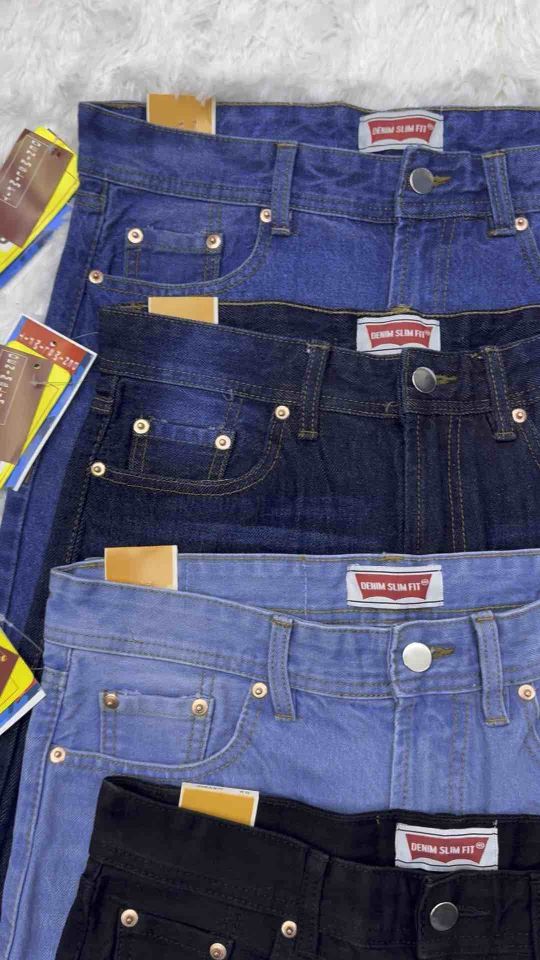 [NICE FASHION] Mens Denim Short Pant New CollectionBest Quality Denim Kain...Colour: Medium Blue/ Dark Blue