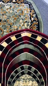 Sajadah Imam Model Qubah Tebal Bahan Beludru Halus Rumbai Kuncir Perlengkapan Sholat