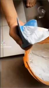 Dụng Cụ Chà Ron Gạch Bằng Polyurethane Chuyên Dụng