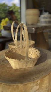 ตะกร้าสาน ตะกร้าสานไม้ไผ่เล็ก ตะกร้าใส่ของ ตกแต่ง ตะกร้าใส่ผลไม้ ขนาดกว้าง 15 สูง 29 cm