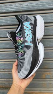 รองเท้าแบบวิ่งมาใหม่ของ HOKA รุ่นขายดีมากๆครับ🏃🏿‍♂️