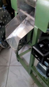 Mesin Parut Kelapa Body Samping+Mesin Penggerak GX200