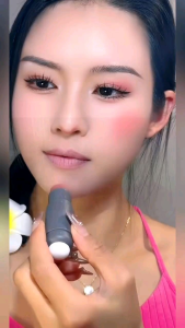 Blush on stick . 3  in 1 Stick Lipstick Eyeshadow dan Blush