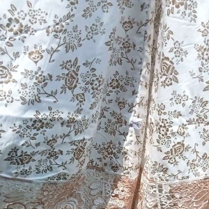 Mukena Foil Renda Mawar Tutun Keliling: Desain Mewah & Nyaman