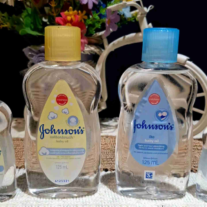 Johnsons baby Oil No. Exp.! damage lable Original Johnson