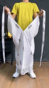 SARUNG IKAT MOTIF BATIK KHAS INDONESIA