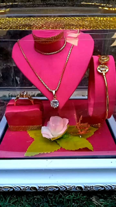 TEMPAT PERHIASAN PERNIKAHAN TUNANGAN HANTARAN PRODUKSI JUNIOR MAHAR