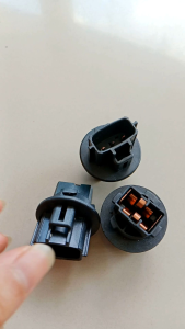 SOKET FITING LAMPU SEIN KAKI 3 UNIVERSAL ORI 1pc