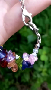 kalung batu alexandri
