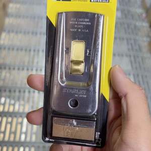 Stanley Professional Glass Scraper with 5 Spare Blades 28-500 Made in USA