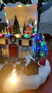 SANTA CLAUS MAGI AL GIFT HOUSE CHRISTMAS VILLAGE DISPLAY