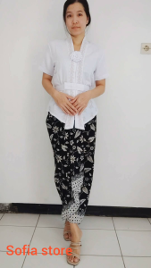 Atasan Kebaya Kutubaru Bordir Lengan Pendek Rihanna Warna Putih Model Bali Kartini