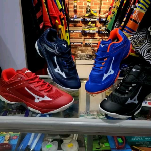 ( OBRAL ‼️‼️‼️ ) Real picture SEPATU VOLI TERBARU SEPATU VOLLEY   BULUTANGKIS TENIS MIZUNO