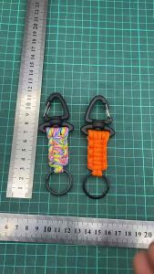 พวงกุญแจถักเชือกPARACORD 4mm.(ตะขอพลาสติกเหนียวหมุนได้)แข็งแรงทนทาน