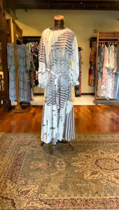 Farhana Dress by Dian Pelangi LIMITED EDITION Busana Muslim Baju Maxi Dress Gamis Abaya Kaftan Gaun Casual Formal Pesta Pernikahan Kondangan Lebaran Wanita Cantik Anggun Modis Modern Simple Elegan Mewah Model Korea Terbaru Motif Batik Hand Made Kekinian