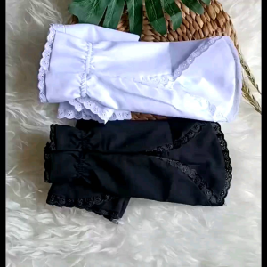 Sarung Tangan Shalat Umroh & Haji Wanita Bahan Katun Kombinasi Renda Warna Hitam Putih