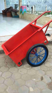 gerobak besi dorong ukuran standar