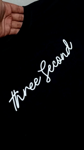 KAOS 3SECOND PRIA FREE STIKER / KAOS DISTRO THREE SECOND LENGAN PANJANG WARNA MARUN