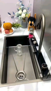 Chậu Rửa Bát 1 Hố Inox 304 Hiển Thị Nhiệt Độ Có Vòi Rút Thác Nước Bồn Rửa Chén 1 Ngăn Lớn Gồm Thớt Nước Ngang Khay Rửa Xiphong