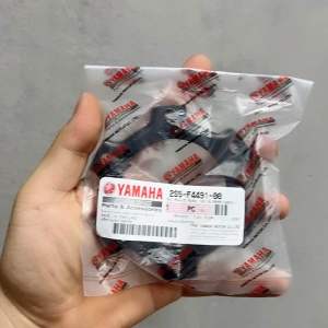 Pát giữ Bơm xăng yamaha cho sprak135 và các dòng Ex 205-2010 đều sử dụng chung được