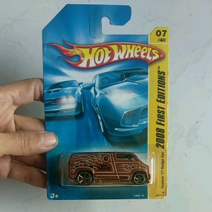 Diecast Hot Wheels Custom 77 Dodge Van ( First Edition )