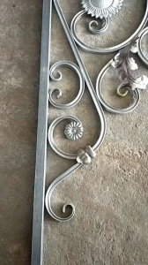 ke đỡ mái kính sắt nghệ thuậtgóc đỡ mái kính