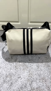 TAS CANVAS WANITA IMPORT TERLARIS/TAS SELEMPANG WANITA/FASHION BAG AMAYA (M)1042