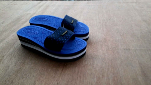 Sandal Wanita Toyosima 5cm Sandal Slop Spons Tebal