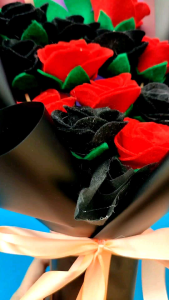 Buket Bunga Desain Elegan: Wisuda, Wrapping Chelophane, Telan & Acara