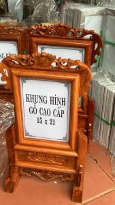 Khung ảnh thờ gỗ hương(15x21) lòng khung