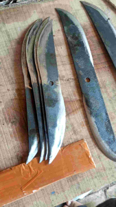 Pisau Pencacah Rumput Ukuran 25 & As Sambungan Dinamo