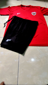 Set Jersey Indonesia Terbaru: Jersey Replika Pria Wanita
