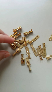 Terminal Skun Kabel Female Jantan & Betina: Aksesori Kabel Komputer