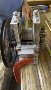 เครื่องจักเส้นตอกไม้ไผ่ขนาด1ซม.