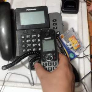 Máy điện thoại mẹ bồng con Panasonic kx tgf310/320