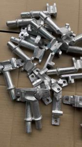 Bộ chốt cửa sau bát gài  khóa cửa thùng xe tải - Khoá đúc cửa thùng xe bắt tuýp phi 27 chất liệu gang đúc. gồm 1 hãm và 1 quay.