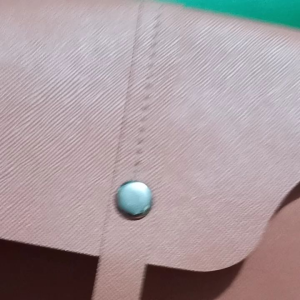 Tas Selempang Praktis & Nyaman: Tas Selempang Wanita Fashion