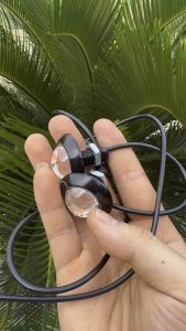 1 đôi đèn chớp cúc áo bản to 32cm điện 24v chịu nước đèn 2 chế độ