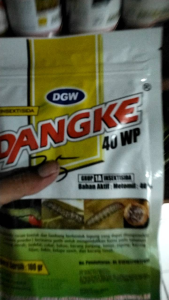 DANGKE 40 WP INSEKTISIDA BAHAN AKTIF:METOMIL 40% 250g