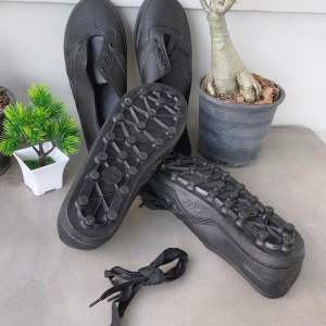 จำนวนจำกัด🥾ราคากล่อง/12คู่ 🥾รองเท้ายาง มีปุ่ม สามารถคละเบอร์ได้