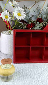 กล่องขนมเปี๊ยะ กล่องแดง กล่องขนมไหว้พระจันทร์ 6 ช่อง (5ชุด/แพ็ค)