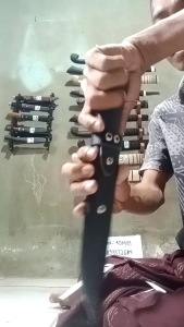 PISAU DAPUR BAHAN GERGAJI PITA: KELEBIHAN & PENGGUNAAN