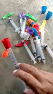 20 pcs mainan anak suntikan bunyi pletok suntikan bunyi