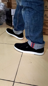 GLATS Sepatu pria casul formal Seneker kulih kerja sekolah terbaru trendy