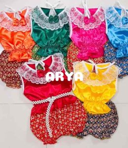 ชุดไทยเด็ก (รหัสD48) ชุดไทยผ้ามัน ไซส์Sไซส์M ใส่สวยและน่ารักเข็มขัดสามารถกดซื้อเพิ่มได้ค่ะ พร้อมส่งจากไทย