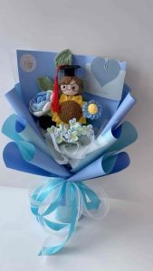 [SG instock] handicroft handmade crochet graduation flower bouquet sunflower graduate gift - celebrate blossoms 🎓 available in 8 colours 🌻