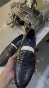 Giày da nam bóng dập vân nhũgiày dự tiệc nam da bóng đai cánh én đế cao su khâu may chắc chắn đủ size 38 ts 43 Mã g43