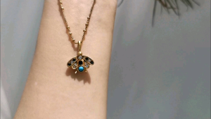 DaVee Gold plated Vintage necklace Little Bee Pendant Necklace