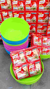 Paket Hemat Royco Ayam&Sapi: 1 Kemasan 8 Gram Gratis 1 Mangkok Spesial Bumbu Penyedap Rasa Royco Sachet